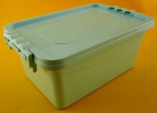 pojemnik plastikowy z pokrywką 4 litry miętowy 1.JPG