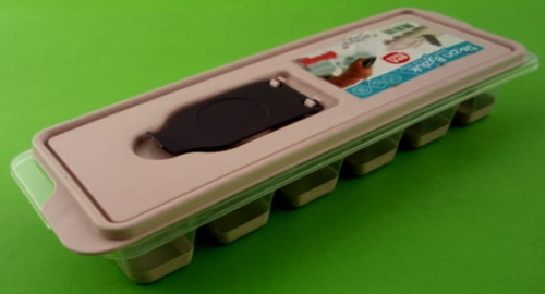 pojemnik na kostki lodu beżowy 21.JPG