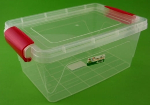 POJEMNIK  PLASTIKOWY Z POKRYWKĄ 5,5 LITRA