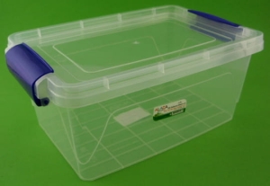 POJEMNIK  PLASTIKOWY Z POKRYWKĄ 5,5 LITRA