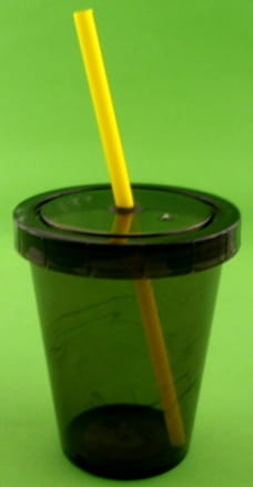 kubek ze słomką 440 ml czarny .JPG