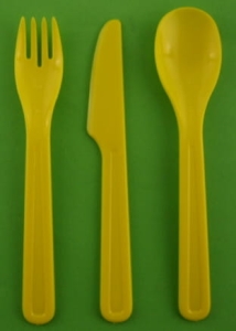 KOMPLET  SZTUĆCÓW PLASTIKOWYCH 12 ELEMENTÓW