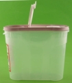 dozownik 2,15 litra łososiowy 2.JPG