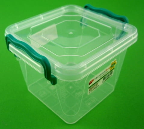 pojemnik plastikowy z pokrywką 65.JPG