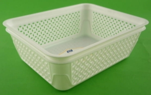 KOSZYK PLASTIKOWY NA DROBIAZGI  20 x 16 x 7 CM