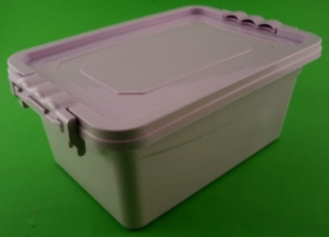 POJEMNIK  PLASTIKOWY Z POKRYWKĄ 4 LITRY